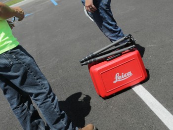 leica 2.jpg