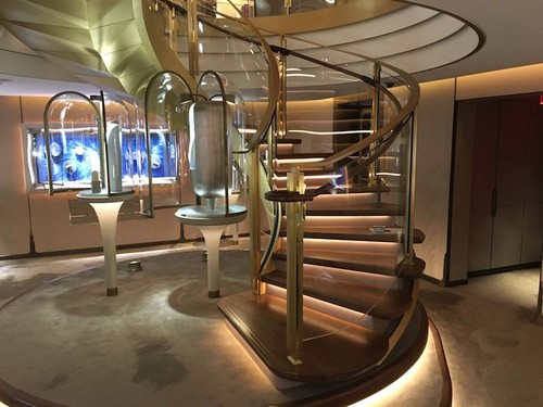 staircase-1.JPG